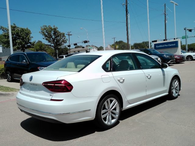Used 2019 Volkswagen Passat 2.0T Wolfsburg w/ Wheels & Sunroof Package FWD image 8