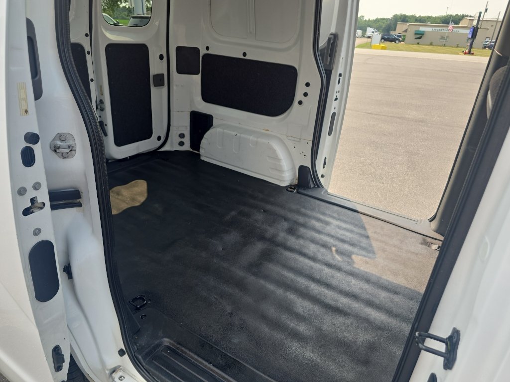 Used 2015 Chevrolet City Express LS FWD image 11