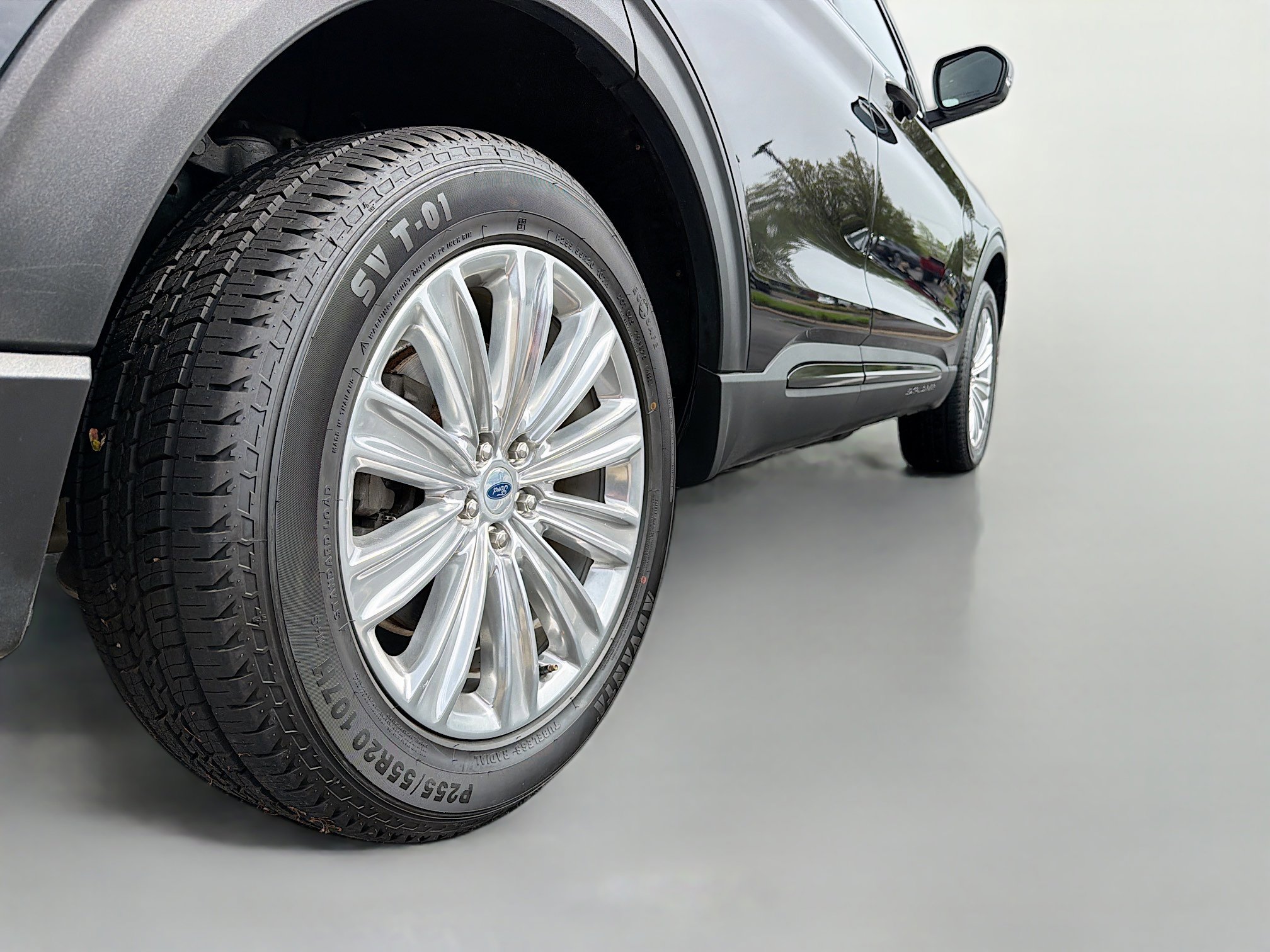 Used 2022 Ford Explorer Limited AWD/4WD image 15