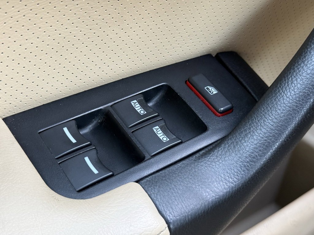 Used 2005 Acura TL 3.5L image 17