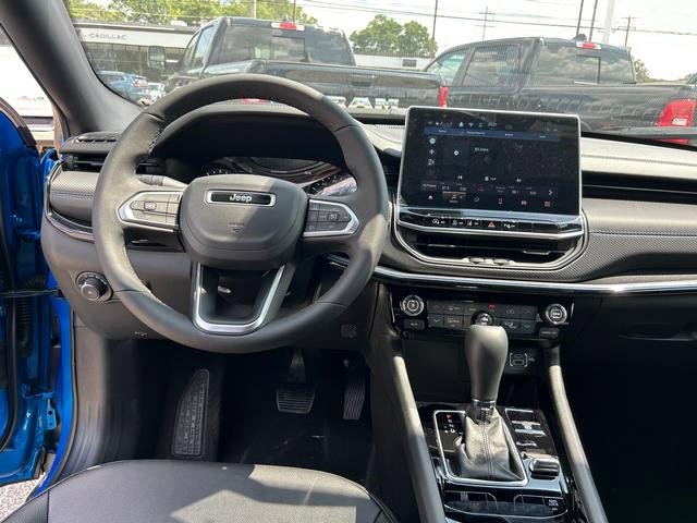 New 2025 Jeep Compass Limited w/ Sun and Sound Group image 16