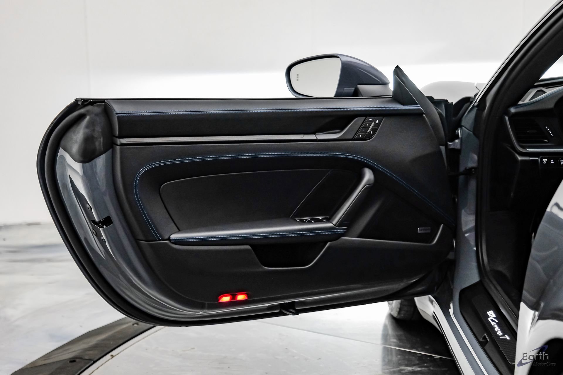 Used 2025 Porsche 911 Carrera T image 81