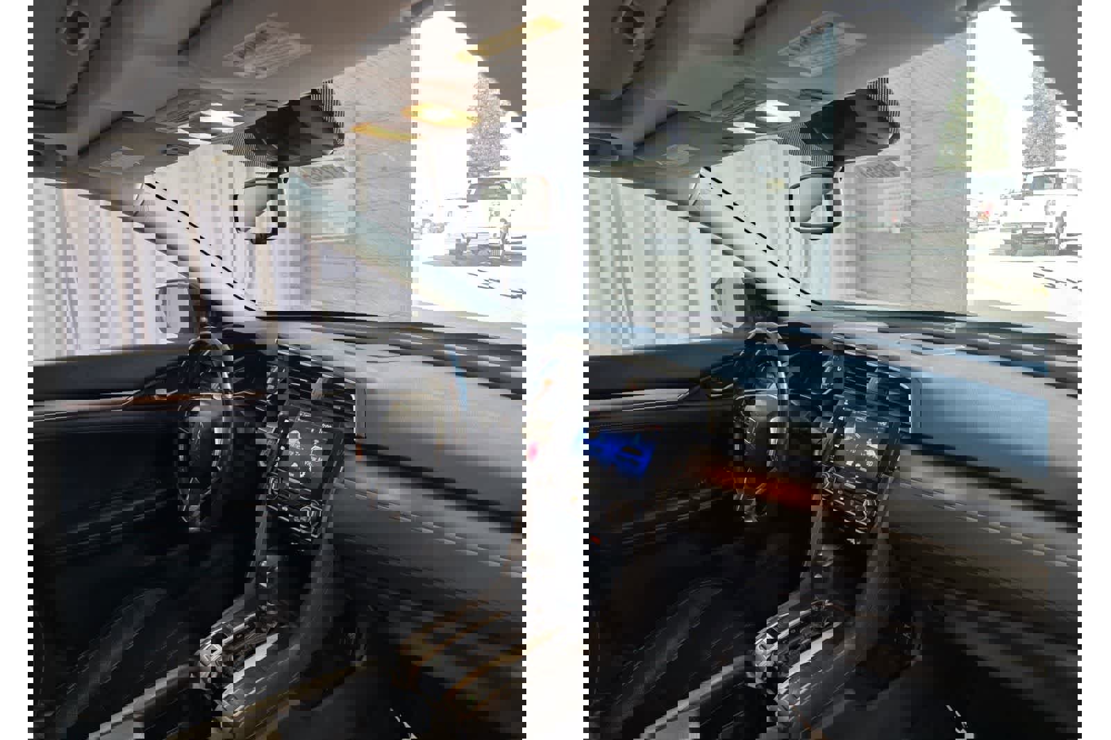 Used 2016 Honda Civic Touring image 9