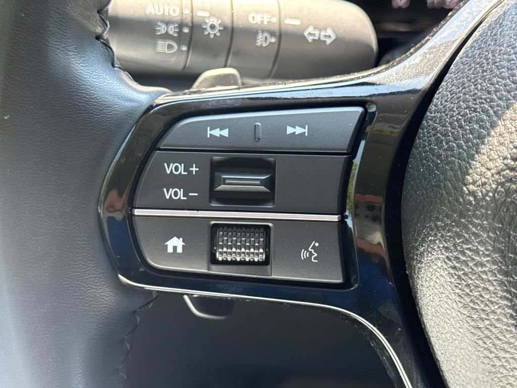 Used 2025 Honda Pilot EX-L image 30