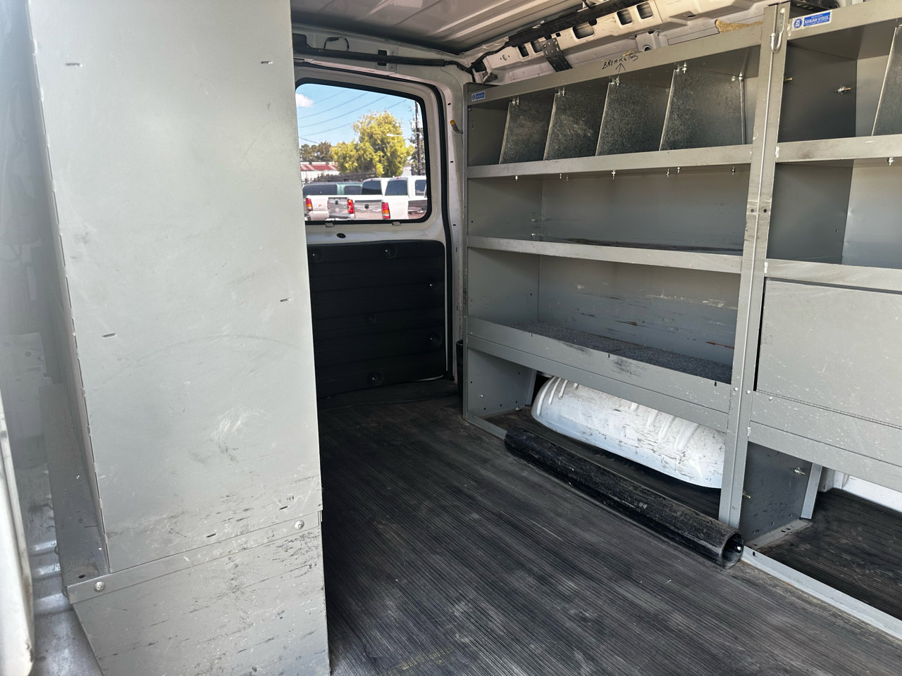 Used 2001 Chevrolet Express 1500 image 24