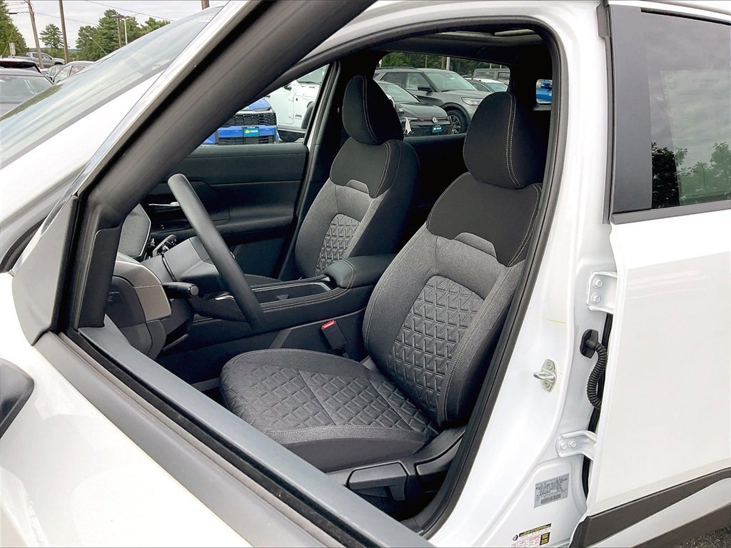 New 2025 Nissan Kicks SV w/ SV Premium Package image 11