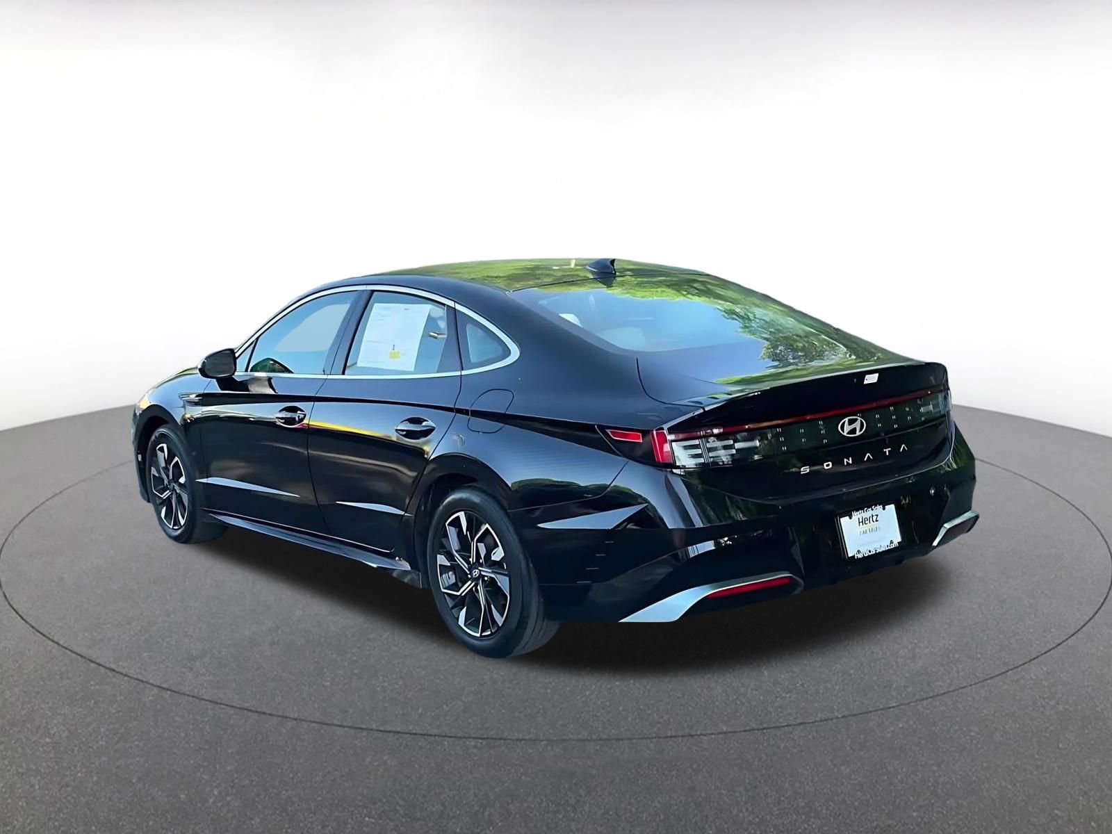 Used 2025 Hyundai Sonata SEL FWD image 11