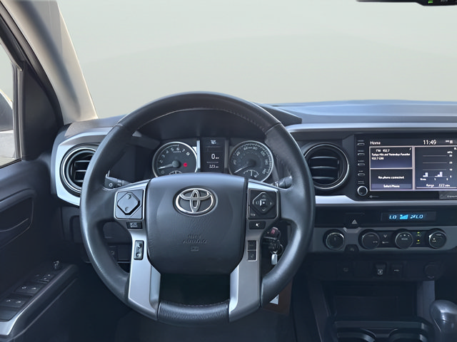 Used 2021 Toyota Tacoma SR5 AWD/4WD image 11