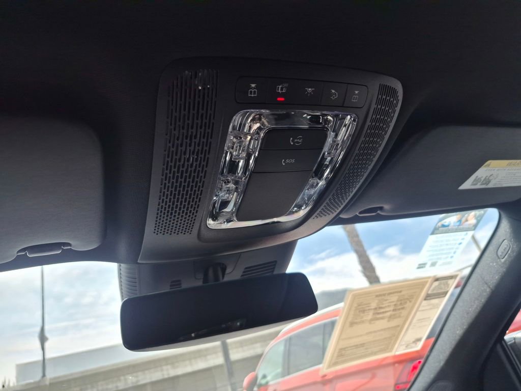 Used 2025 Mercedes-Benz GLA 250 image 23