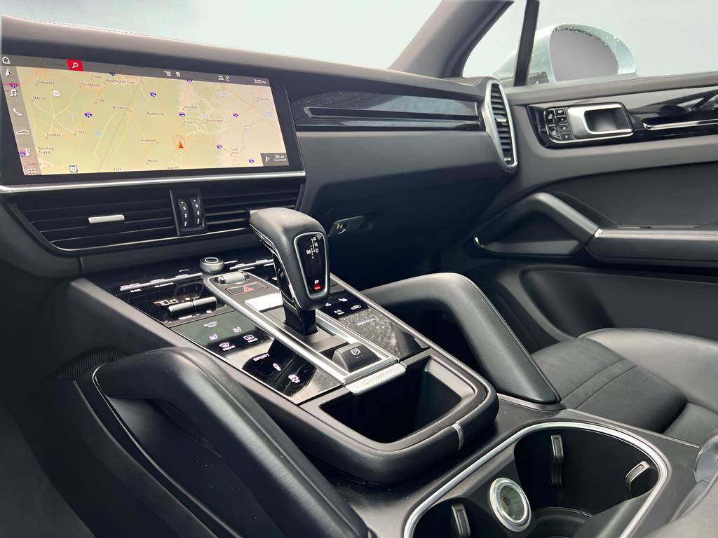 Used 2019 Porsche Cayenne S AWD/4WD image 41