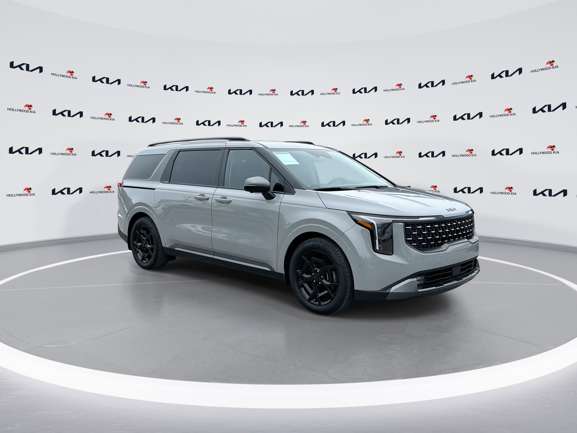 Certified 2025 Kia Carnival SX Prestige image 2