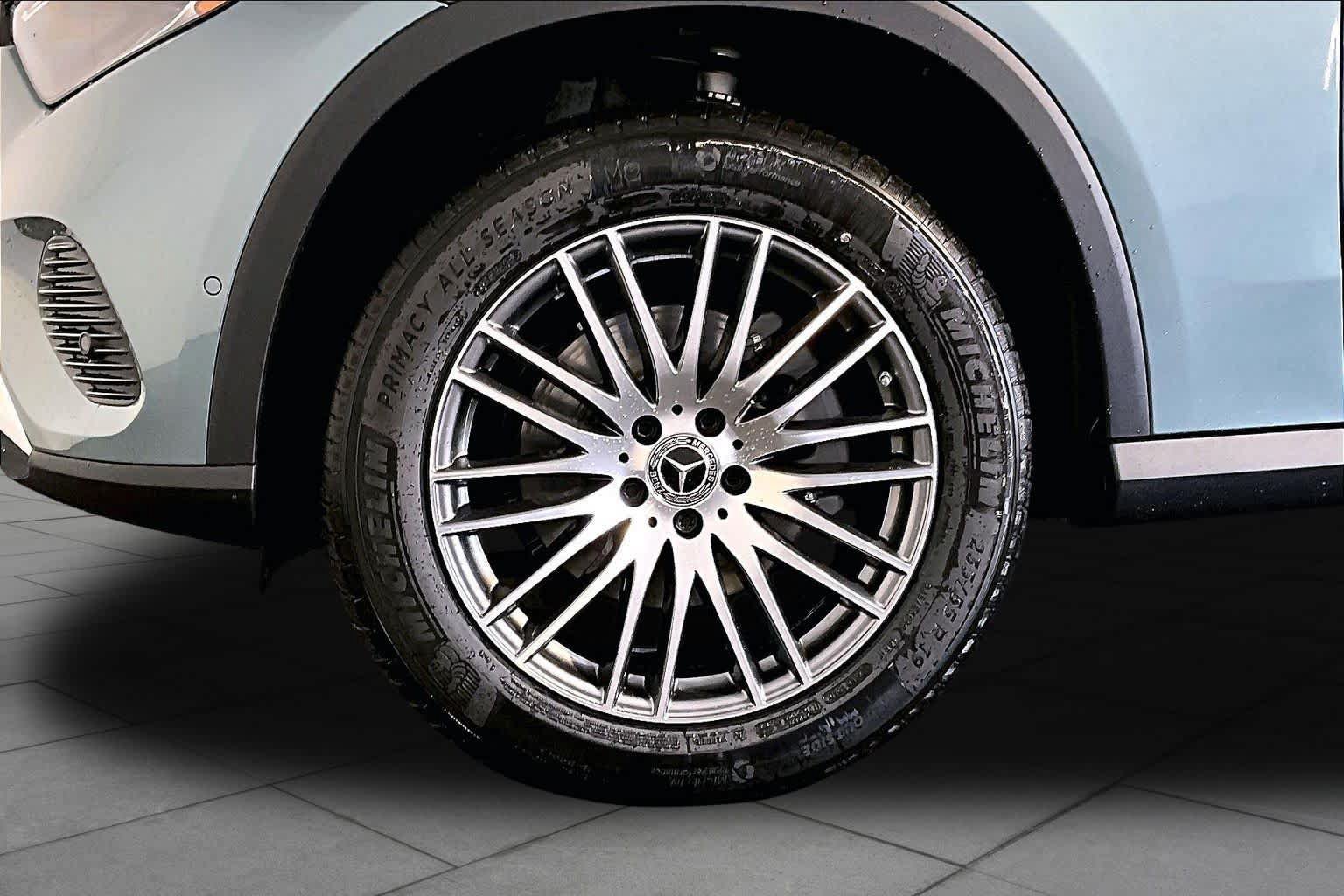 New 2027 Mercedes-Benz GLC 300 4MATIC image 17