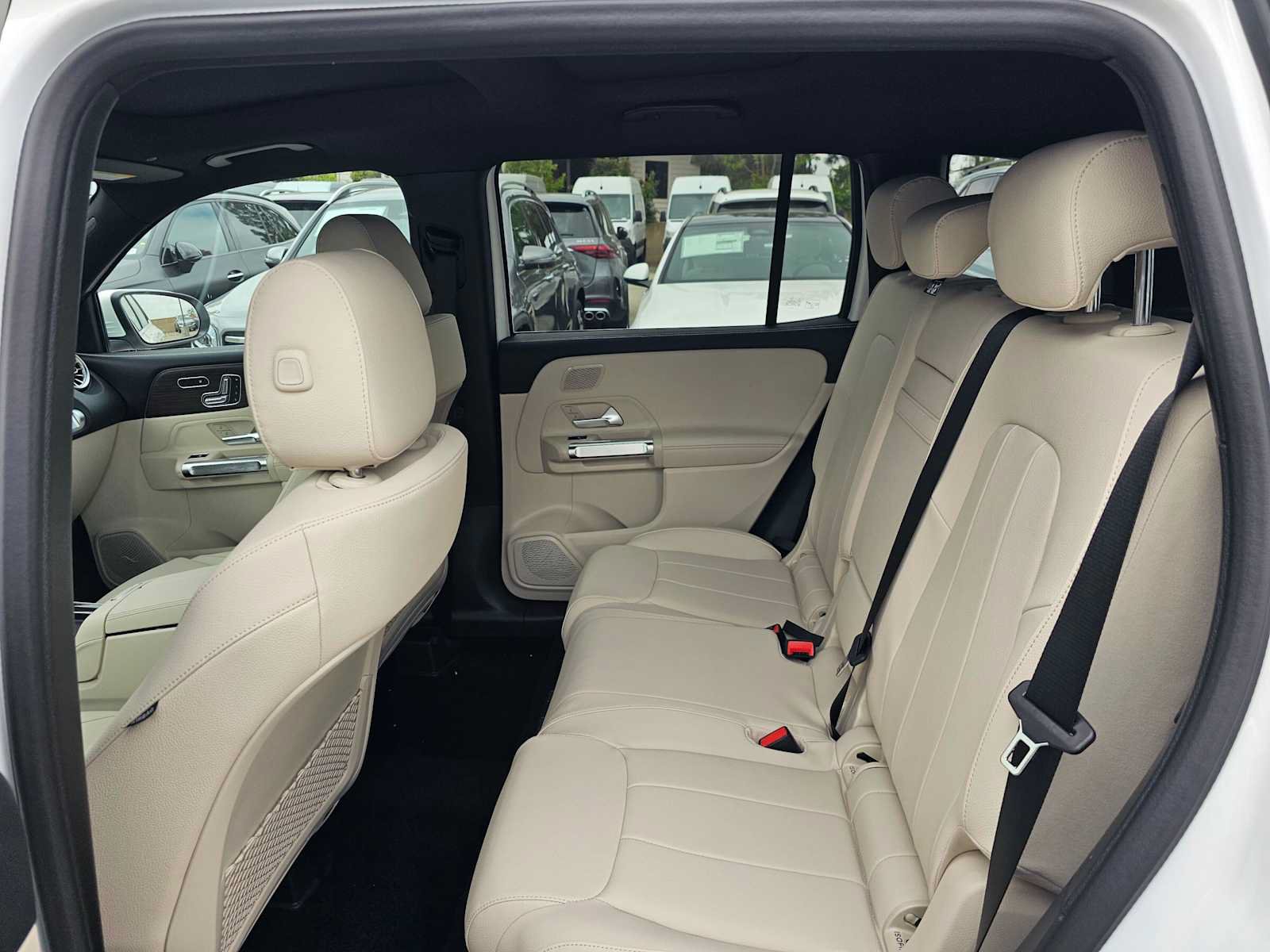 New 2026 Mercedes-Benz GLB 250 image 16