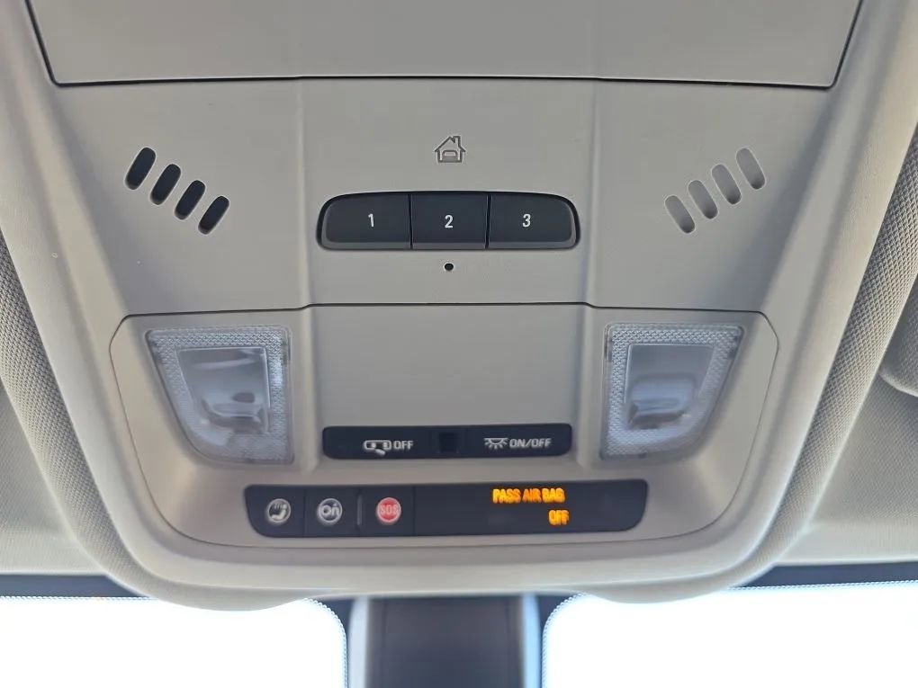 Used 2019 Chevrolet Equinox LT image 32