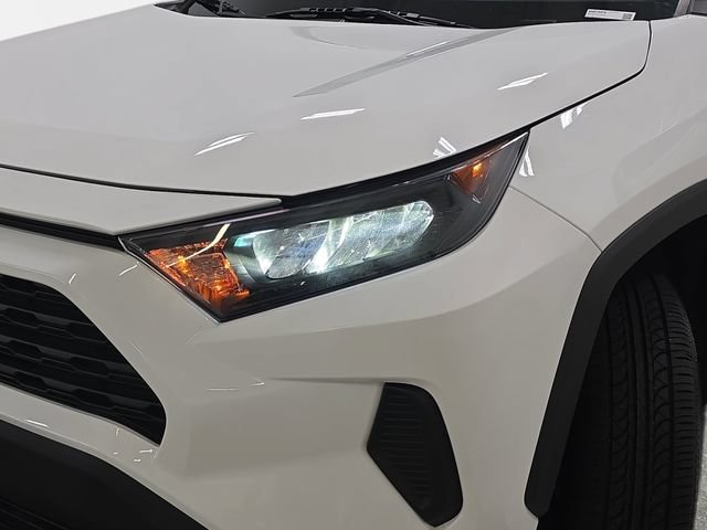 Used 2022 Toyota RAV4 LE AWD/4WD image 30
