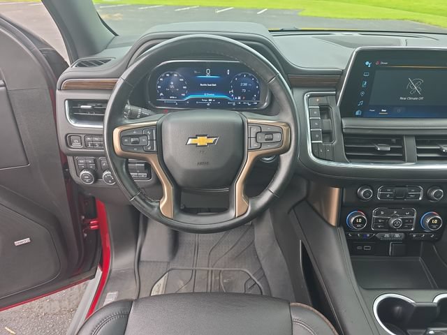 Used 2023 Chevrolet Suburban High Country AWD/4WD image 15