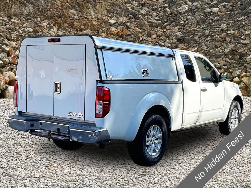 Used 2016 Nissan Frontier SV AWD/4WD image 2