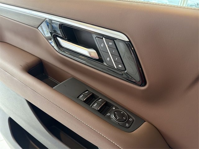 New 2026 Chevrolet Suburban High Country image 25