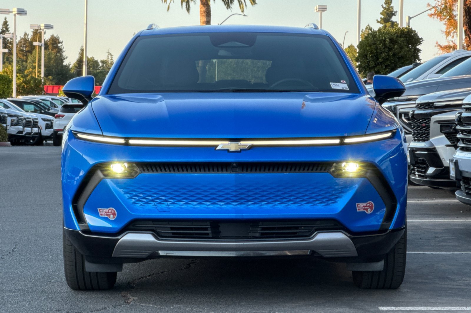 Used 2024 Chevrolet Equinox EV LT FWD image 10