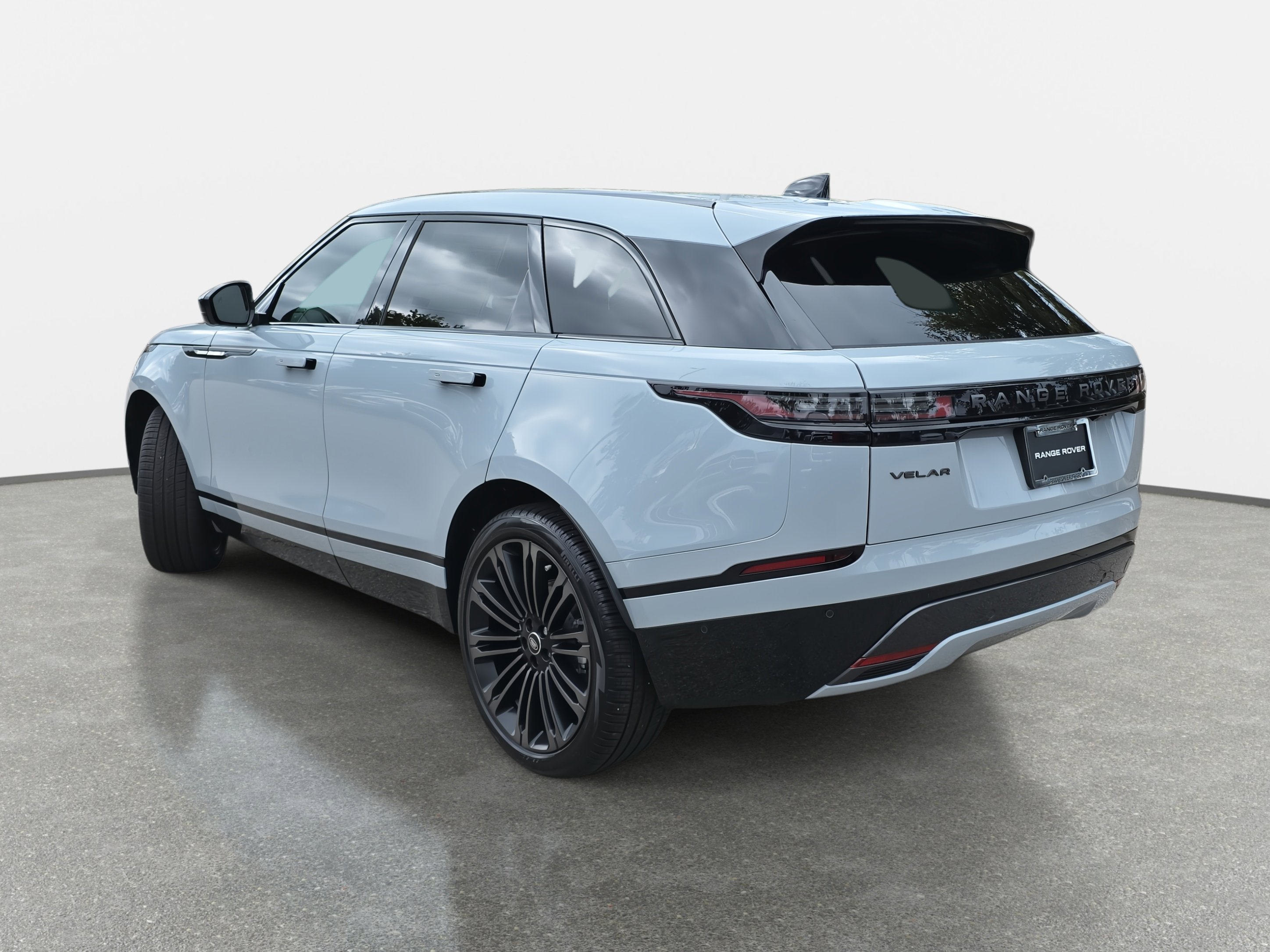 New 2026 Land Rover Range Rover Velar Dynamic SE image 7