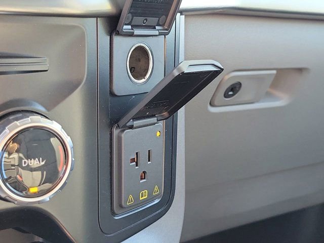 Used 2023 Ford F150 Lariat image 28