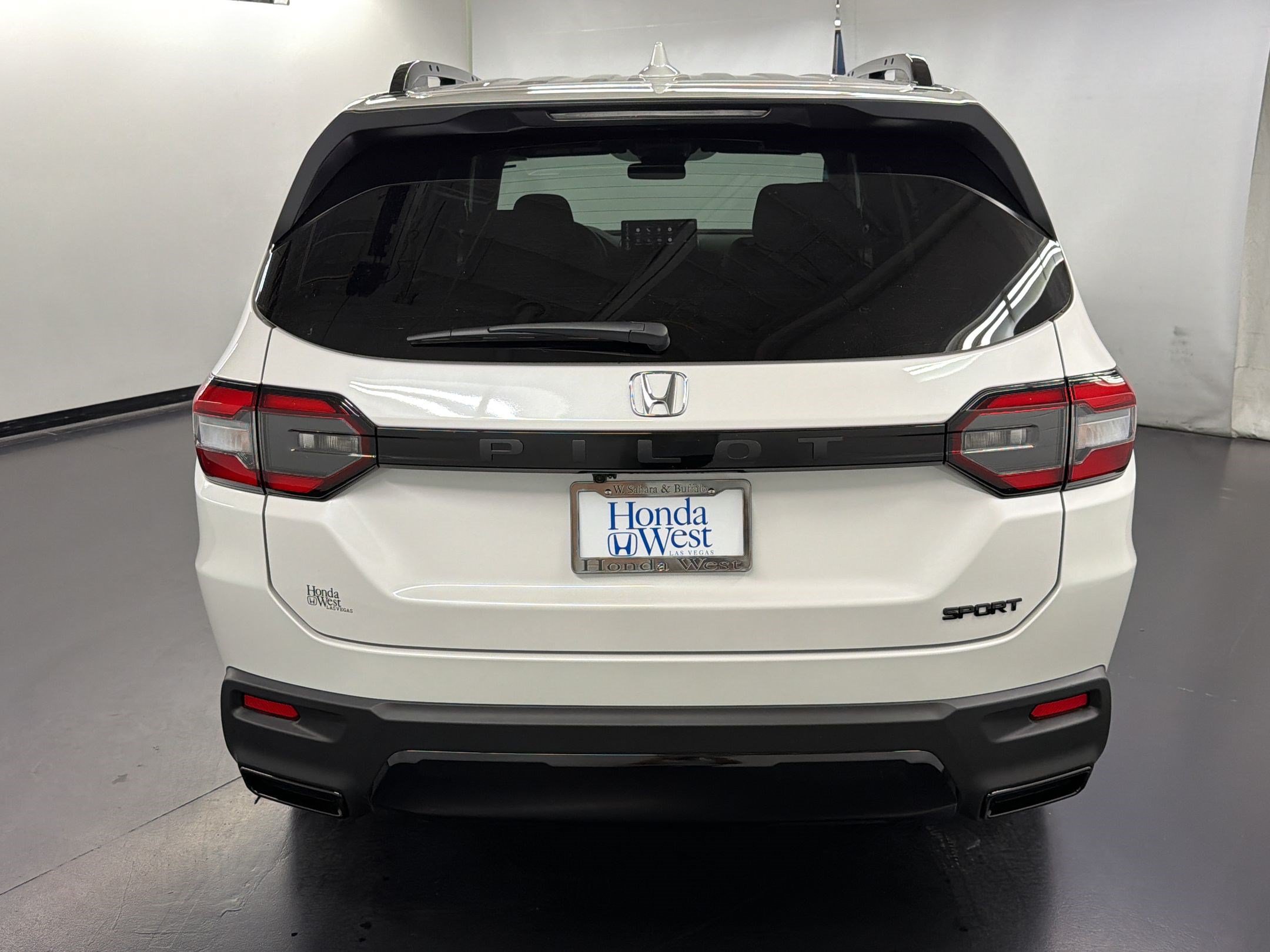 New 2026 Honda Pilot Sport image 10