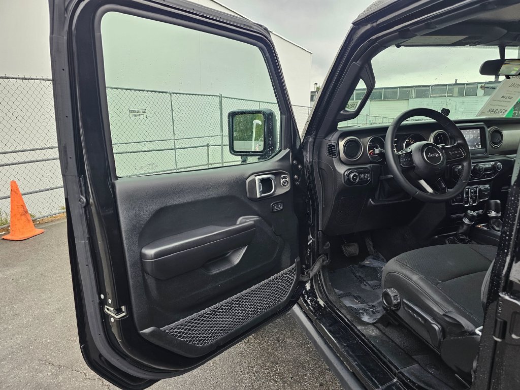 Used 2020 Jeep Wrangler Unlimited Sport AWD/4WD image 17