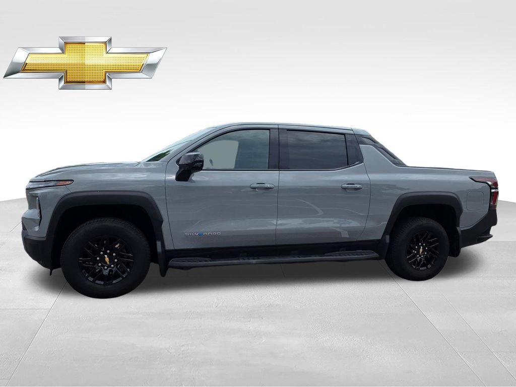 Used 2026 Chevrolet Silverado EV LT AWD/4WD image 3
