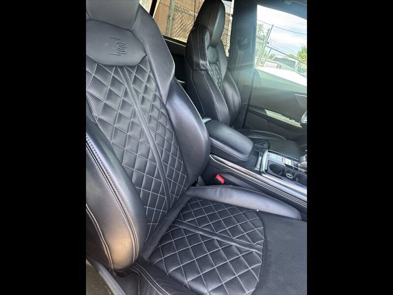Used 2021 Audi SQ8 Prestige AWD/4WD image 8