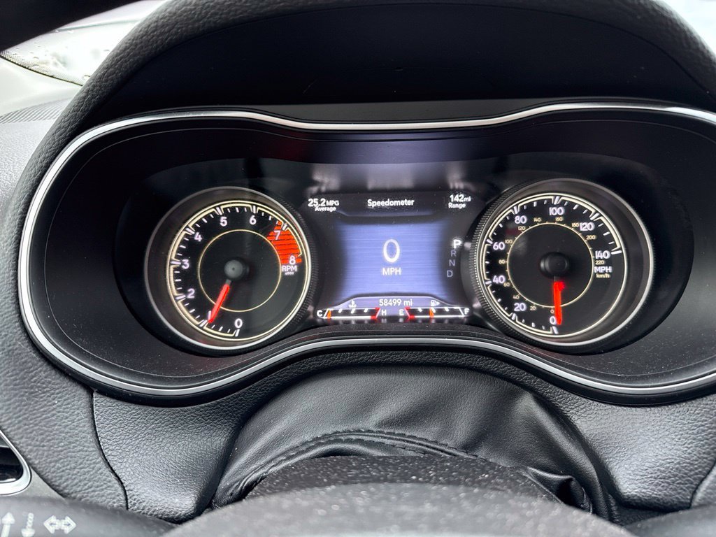 Used 2019 Jeep Cherokee Limited AWD/4WD image 15