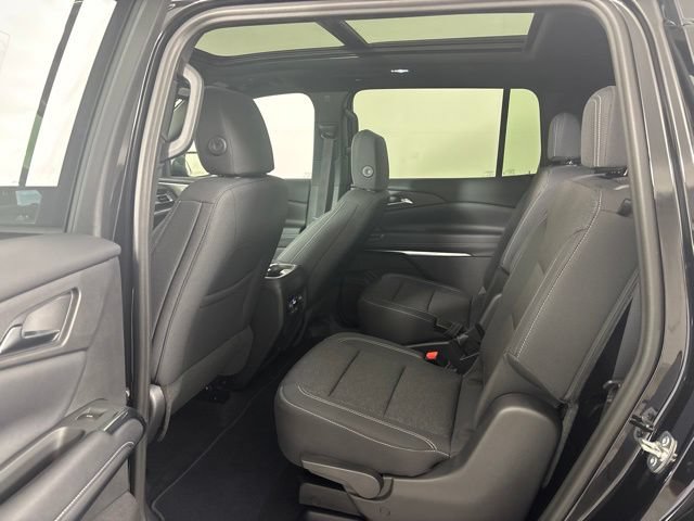 New 2026 Chevrolet Traverse LT w/ Sun and Wheel Package AWD/4WD image 19