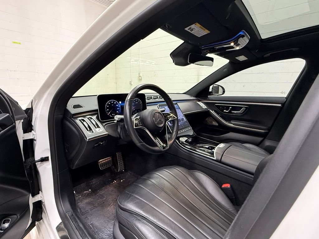 Used 2022 Mercedes-Benz S 500 4MATIC w/ AMG Line Package image 30