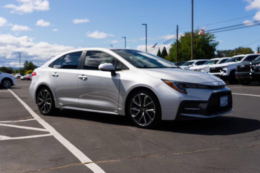 Used 2021 Toyota Corolla SE FWD image 6