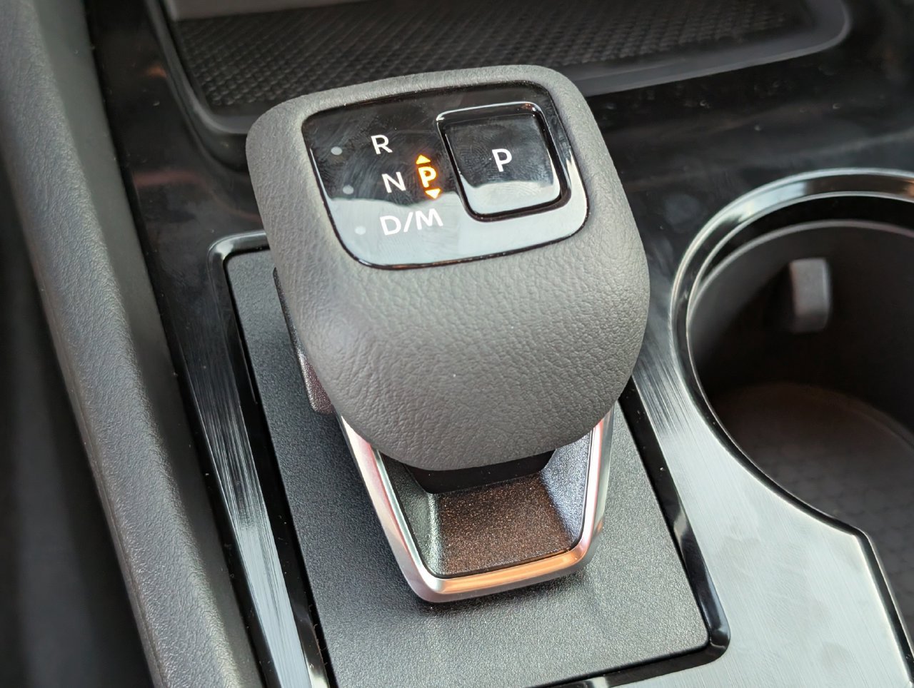 New 2025 Nissan Rogue SV FWD image 18