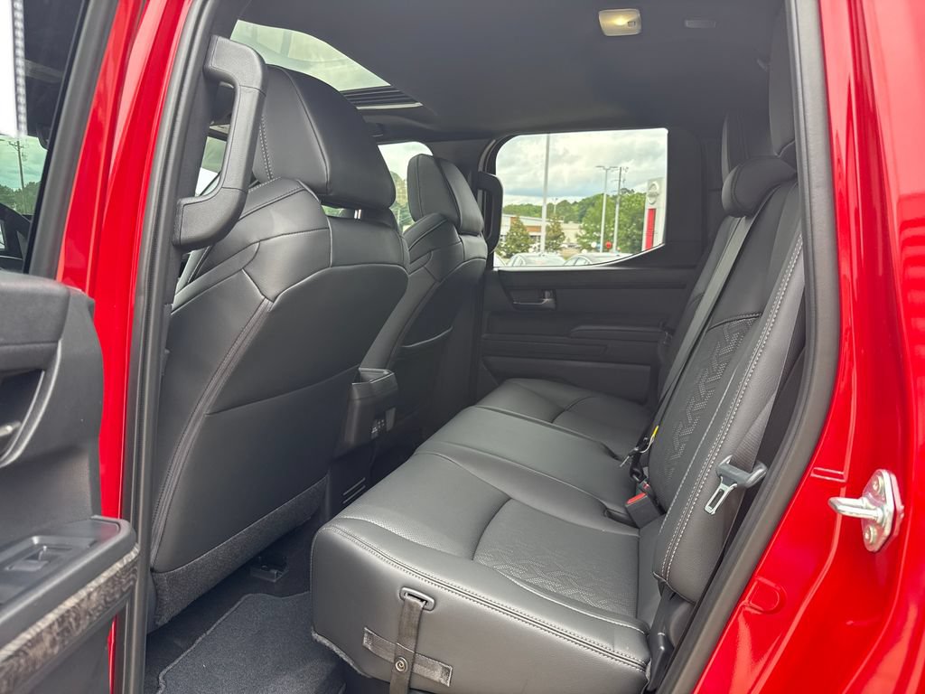 Used 2025 Toyota Tacoma Limited AWD/4WD image 31
