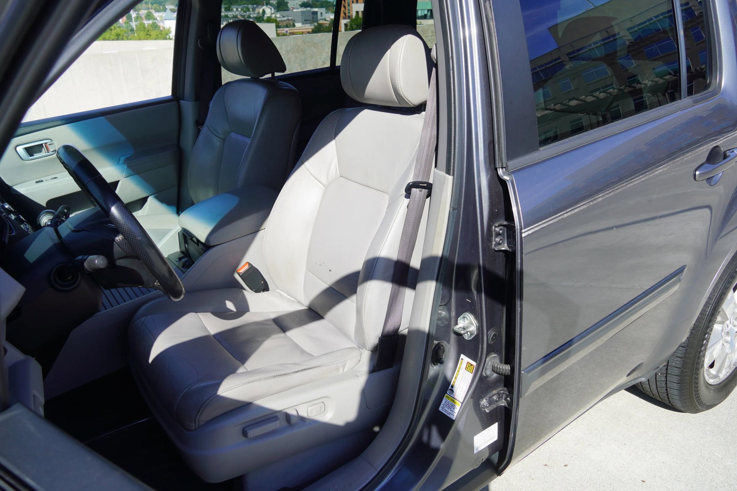 Used 2011 Honda Pilot EX-L image 39