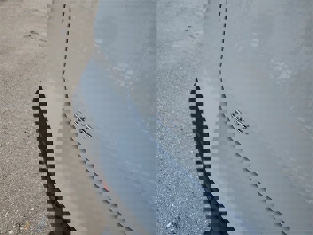 Certified 2025 Volkswagen Taos SE image 5