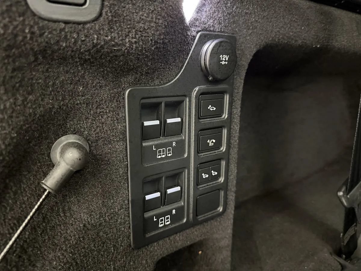 Used 2020 Land Rover Discovery HSE AWD/4WD image 48