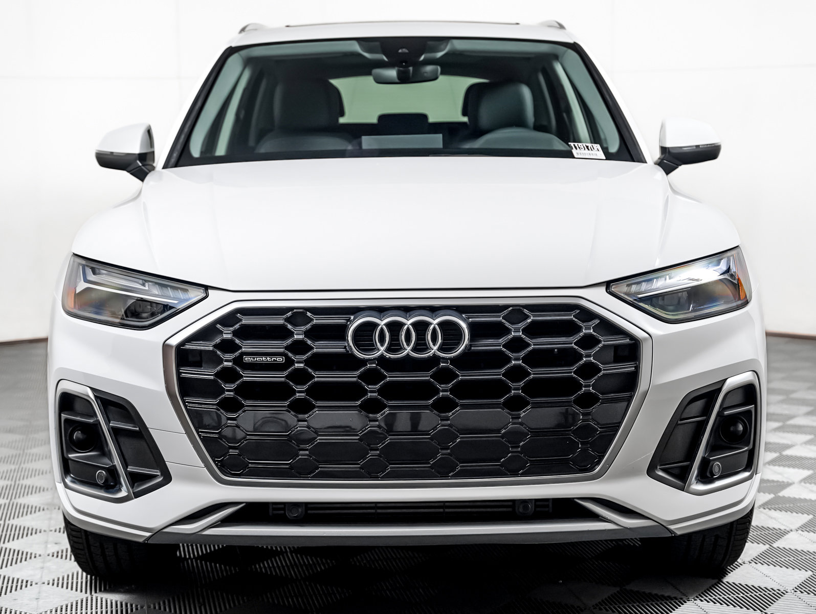 Used 2023 Audi Q5 2.0T Premium w/ Convenience Package AWD/4WD image 9
