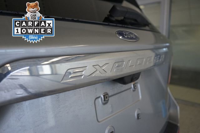 Used 2023 Ford Explorer XLT AWD/4WD image 13