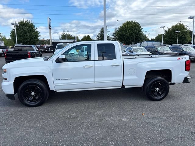 Used 2018 Chevrolet Silverado 1500 LT w/ All Star Edition AWD/4WD image 2