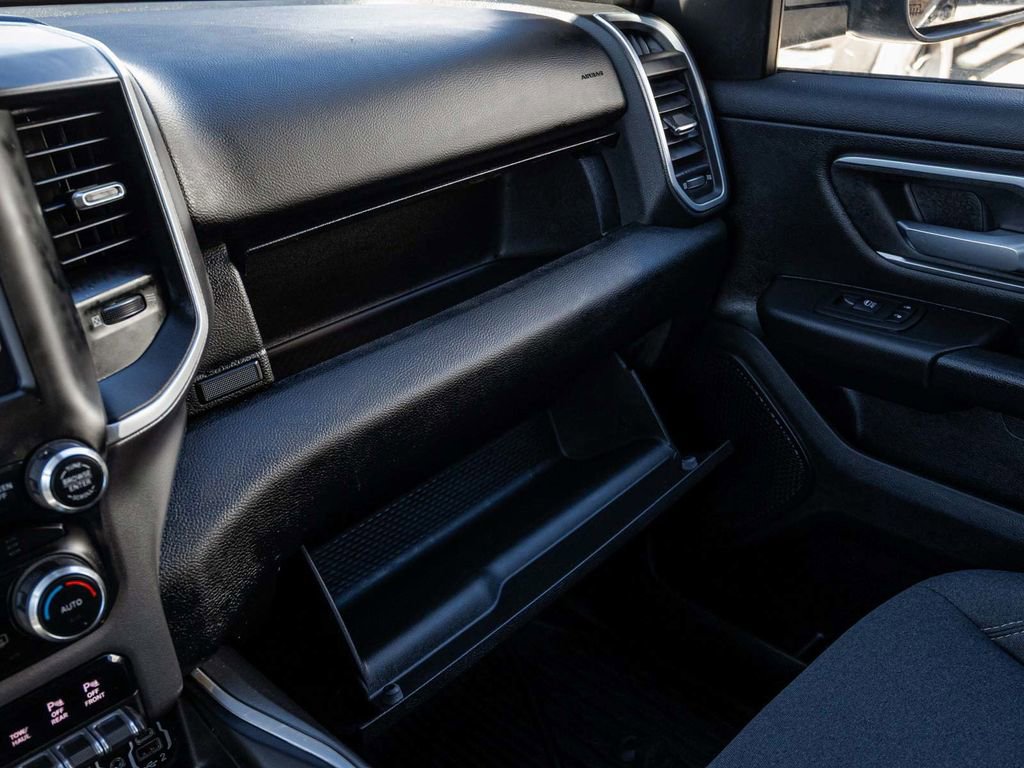 Used 2023 RAM 1500 Big Horn AWD/4WD image 18