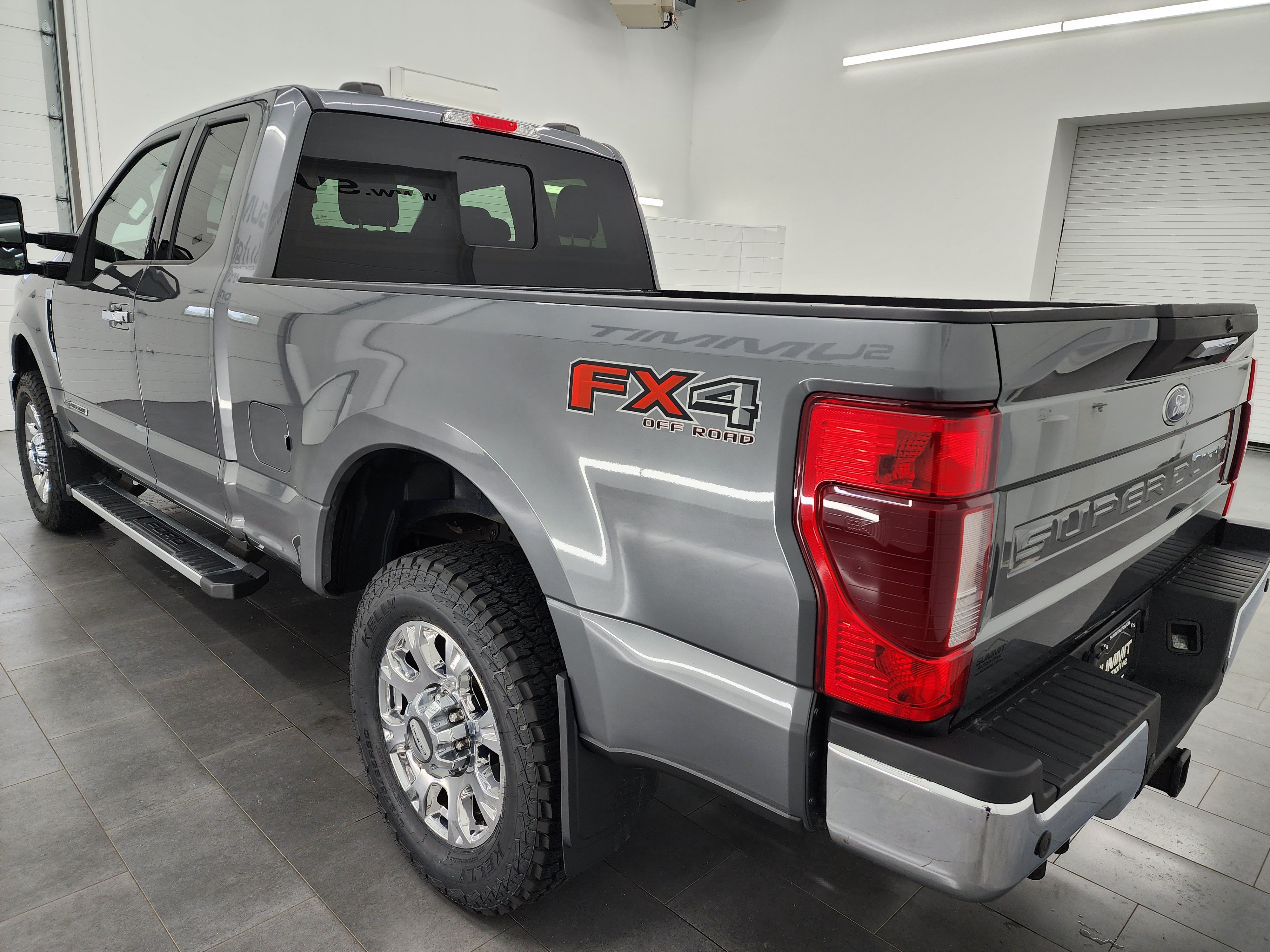 Used 2022 Ford F350 Lariat w/ Chrome Package AWD/4WD image 6