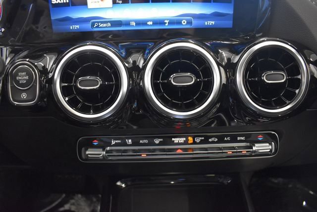 New 2026 Mercedes-Benz GLA 250 4MATIC image 30
