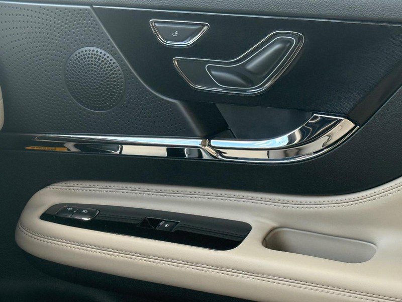 New 2026 Lincoln Corsair Premiere image 14