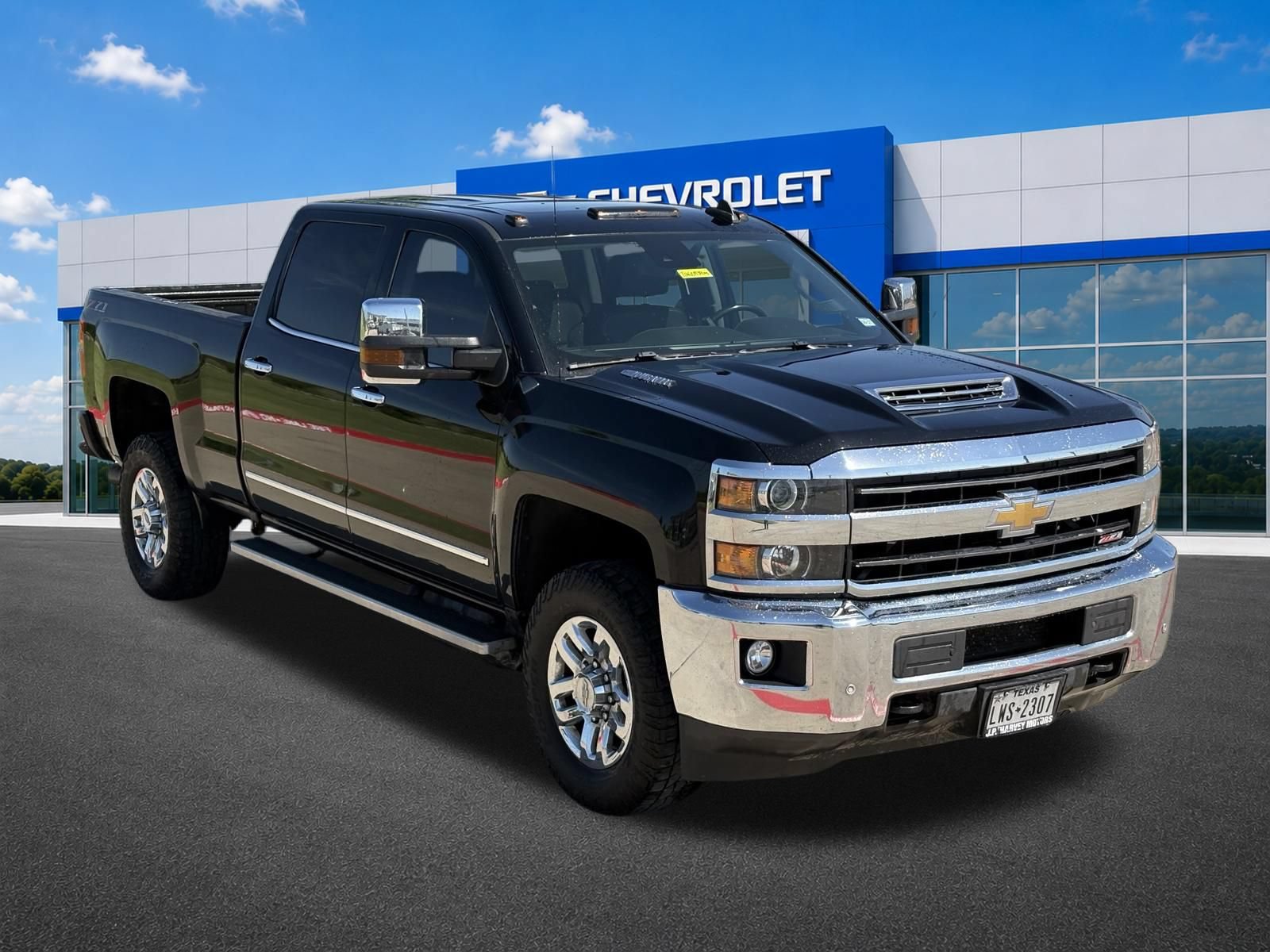 Used 2019 Chevrolet Silverado 2500 LTZ w/ Duramax Plus Package AWD/4WD image 11