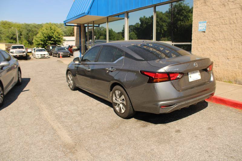 Used 2019 Nissan Altima 2.5 S FWD image 5