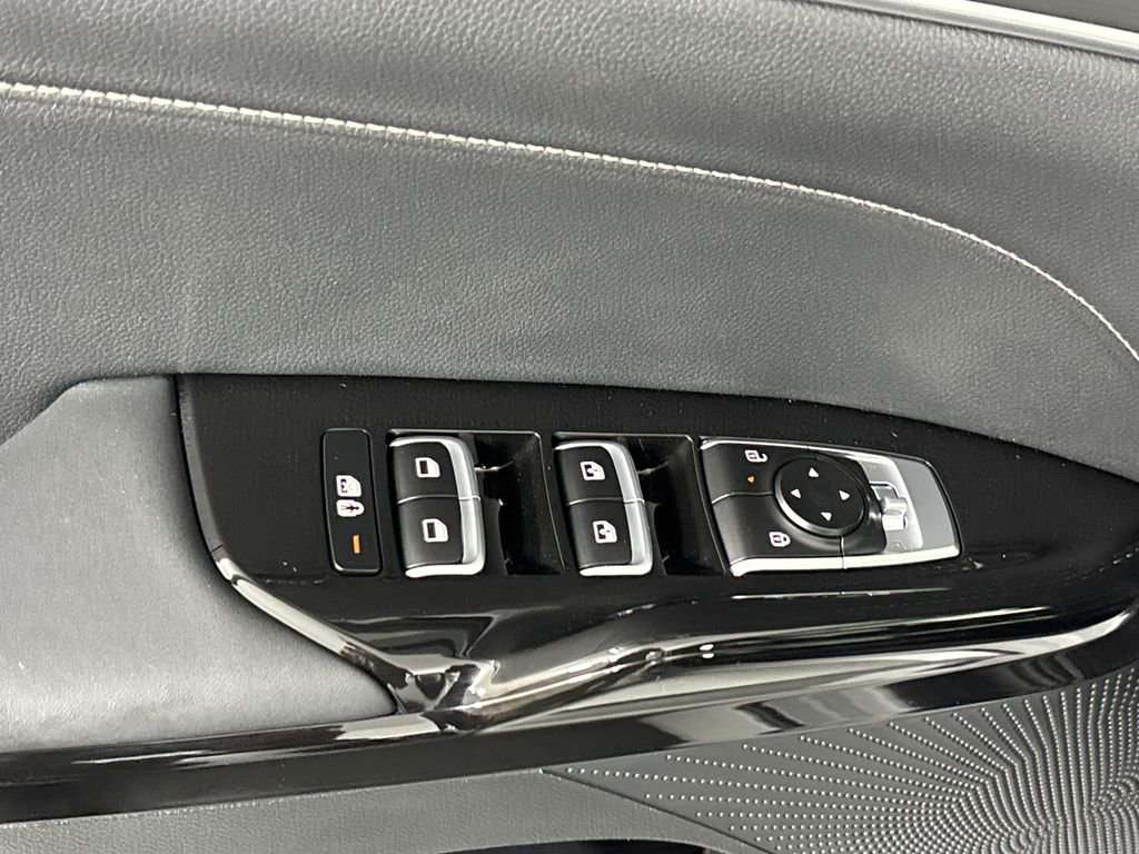 Used 2026 Kia K5 GT-Line image 12