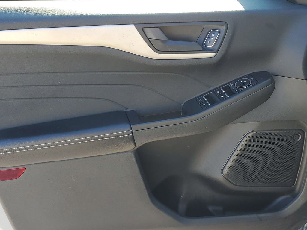Used 2022 Ford Escape S image 38