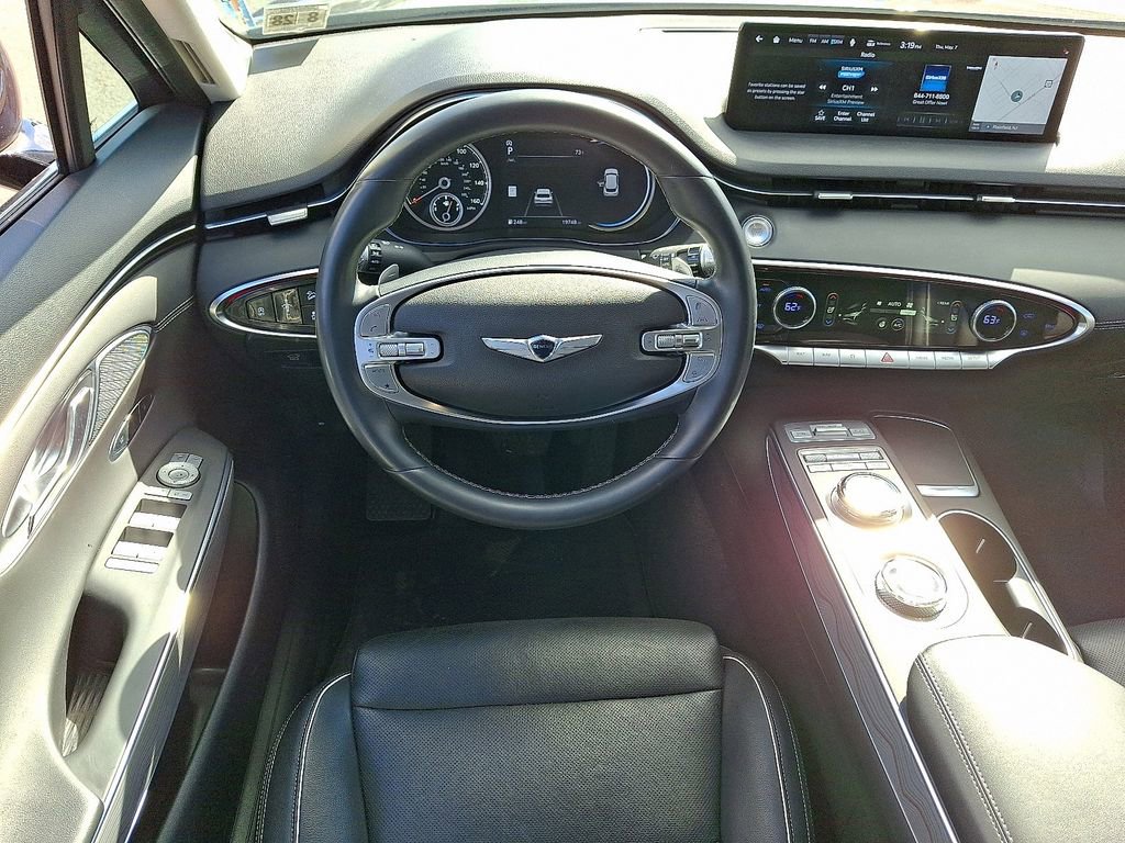 Used 2023 Genesis GV70 2.5T w/ Advanced Package AWD/4WD image 12